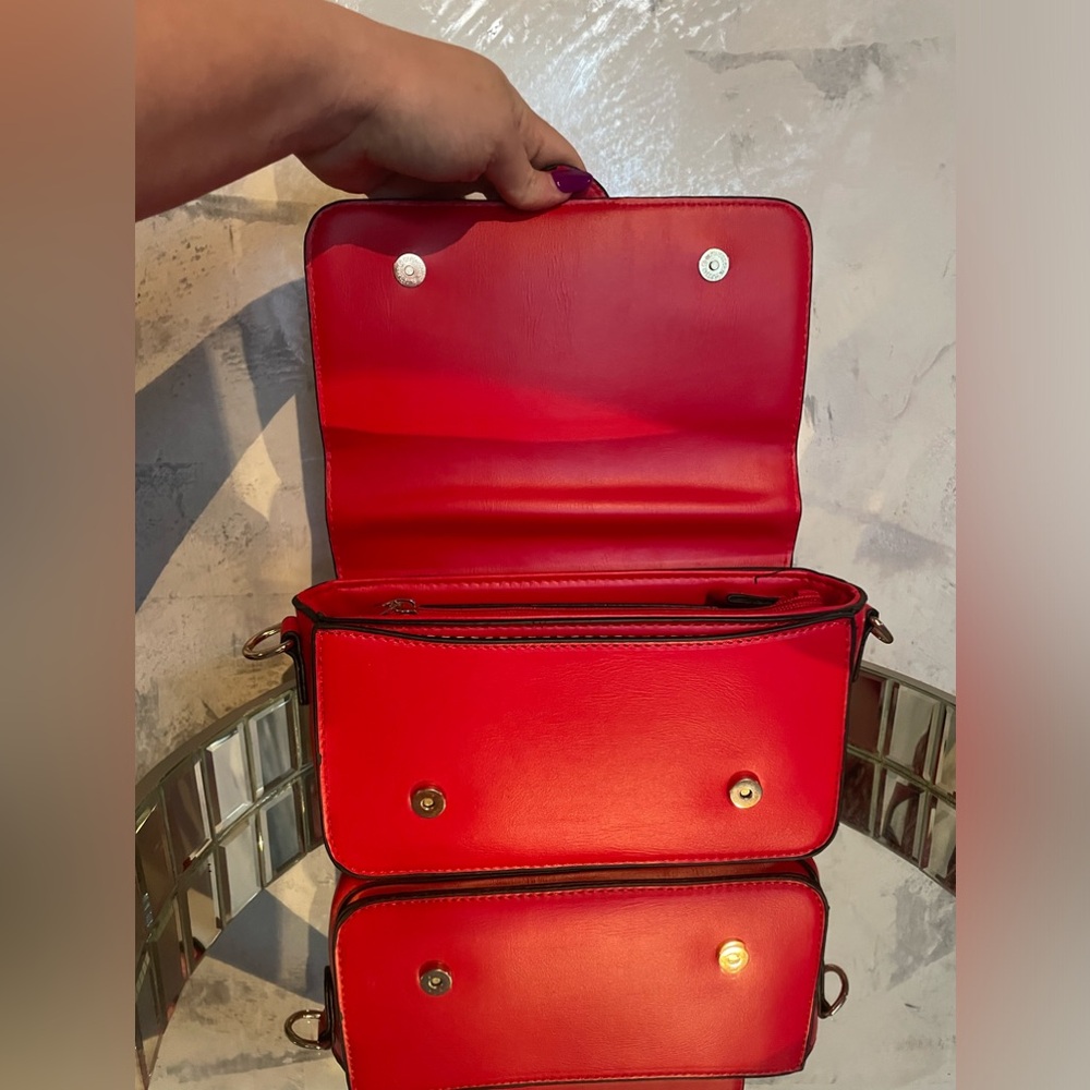 NWOT RED BUCKLE CLUTCH OR CROSSBODY PURSE - Picture 7 of 9